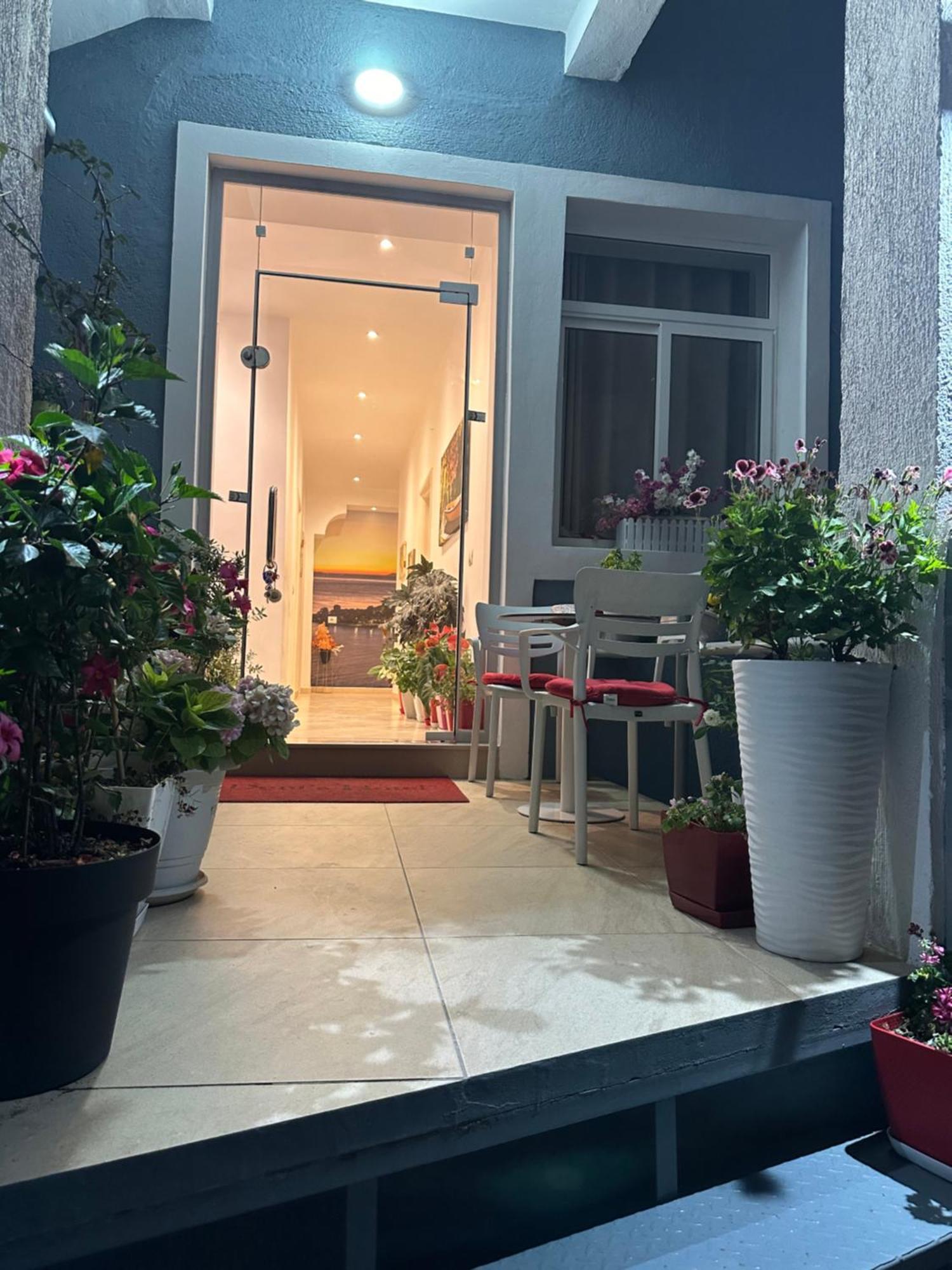 Deni'S Hotel Саранда Экстерьер фото