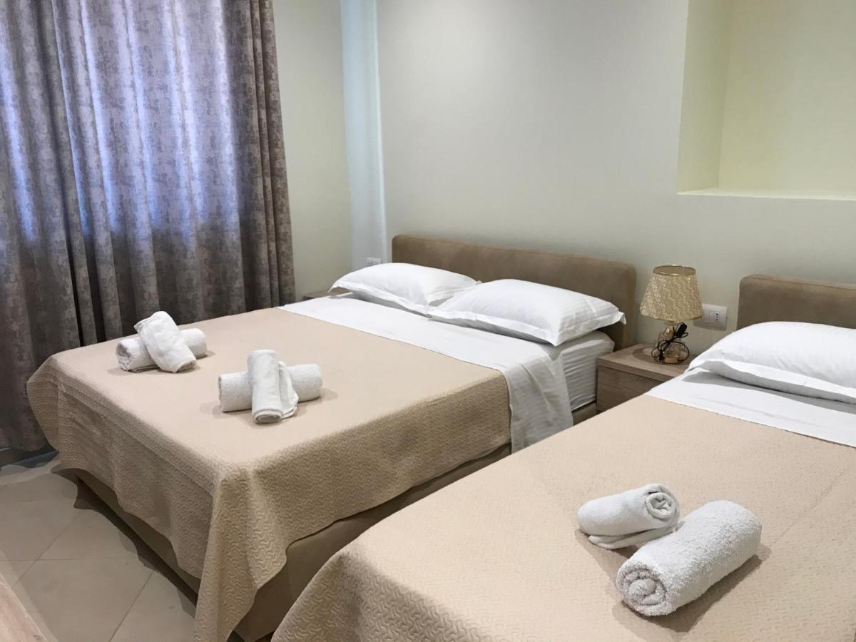 Deni'S Hotel Саранда Экстерьер фото